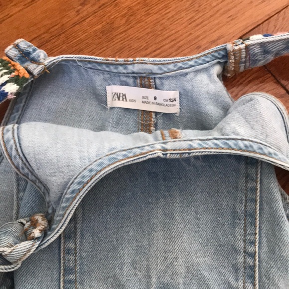 Jeans - Picture 2 of 3